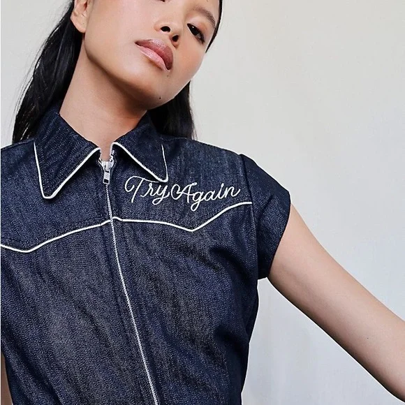 Understated Leather Keep on Keeping On Denim Jumpsuit Sz S - Picture 2 of 8